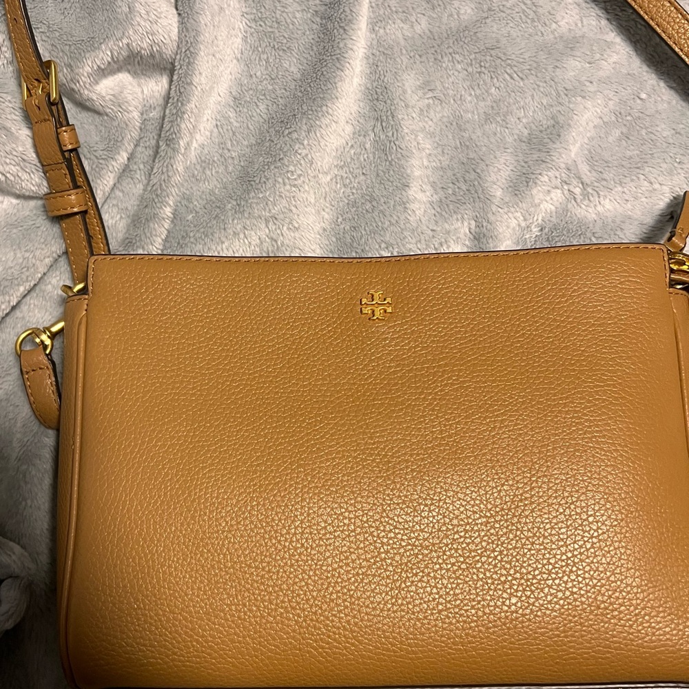 Tory Burch tan crossbody - great condition!